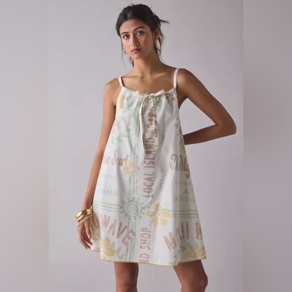 SALE🌟Urban Outfitters Eva Printed Mini Shift Dress🌺